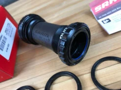 SRAM DUB BSA 68/73mm Innenlager -Reverse Verkäufe 5298379 large