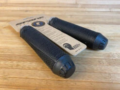 Spank Spike 33mm Griffe Schwarz -Reverse Verkäufe 5358465 large