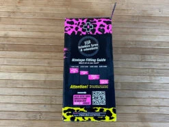 Muc-Off Muc Off Ultimate Tubeless Kit XC/Trail Tubeless Set Mit Ventilen, Milch Und Felgenband 12 Muc-Off Muc Off Ultimate Tubeless Kit XC/Trail Tubeless Set Mit Ventilen, Milch Und Felgenband -Reverse Verkäufe 5488381 large