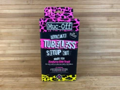 Muc-Off Muc Off Ultimate Tubeless Kit - DH/Trail/Enduro Tubeless Set 13 Muc-Off Muc Off Ultimate Tubeless Kit - DH/Trail/Enduro Tubeless Set -Reverse Verkäufe 5488457 large