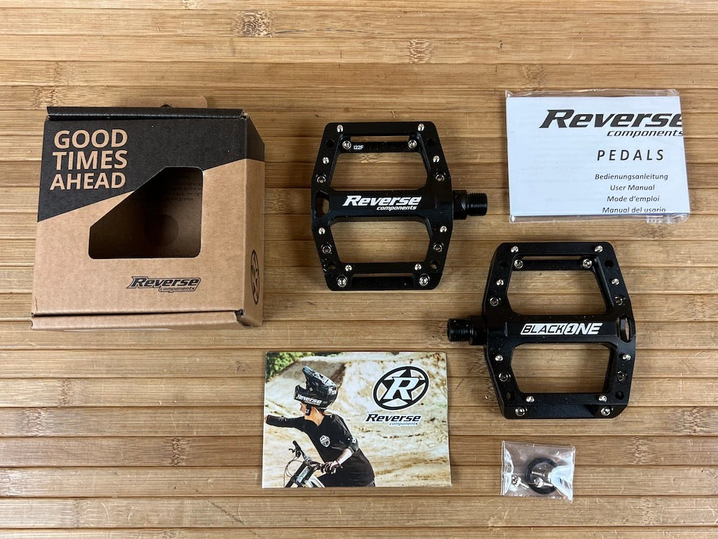 Reverse Components Black One Junior / Jr. Plattformpedale / Pedale Schwarz 3 Reverse Components Black One Junior / Jr. Plattformpedale / Pedale Schwarz