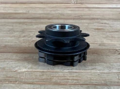 Reverse Components Freilauf Mit 9T Ritzel Für BASE SingleSpeed Nabe