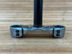 Rock-shox Rock Shox Boxxer Untere Brücke Mit Schaft 1 1/8" Crown-Steerer 46mm Offset ( 10 OS ) -Reverse Verkäufe IMG 0146 84476793 58df 4900 9143 703a44d48781