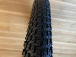 Vee Tire XCV 26 X 2.25 (Two Six DJ) Reifen Dirt 8 Vee Tire XCV 26 X 2.25 (Two Six DJ) Reifen Dirt -Reverse Verkäufe IMG 0171