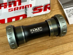 SRAM Truvativ GXP Team Innenlager 83mm -Reverse Verkäufe IMG 0192 7f5edc4d b9bc 4423 92a0 8958627a4e25