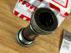 SRAM Truvativ GXP Team Innenlager 83mm -Reverse Verkäufe IMG 0193 33665751 444a 465f b265 c3c70b40f5ae