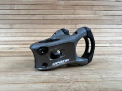 Spank Split Stem / Vorbau Gun Metal 31,8mm / 38mm -Reverse Verkäufe IMG 0211 c687719a e9e7 4a60 a543 99140c9ed43b