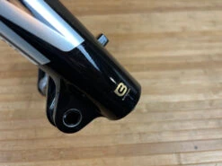 Rock-shox RockShox Zeb Ultimate Federgabel Schwarz 190mm / 27,5" 21 Rock-shox RockShox Zeb Ultimate Federgabel Schwarz 190mm / 27,5" -Reverse Verkäufe IMG 0261