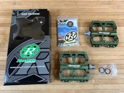 Reverse Components Escape Plattformpedale / Pedale Olive