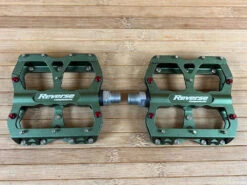 Reverse Components Escape Plattformpedale / Pedale Olive 12 Reverse Components Escape Plattformpedale / Pedale Olive -Reverse Verkäufe IMG 0299