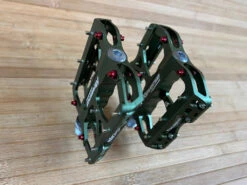 Reverse Components Escape Plattformpedale / Pedale Olive 15 Reverse Components Escape Plattformpedale / Pedale Olive -Reverse Verkäufe IMG 0302