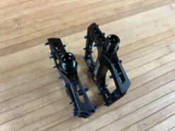 Reverse Components Black One Plattformpedale / Pedale Schwarz/dunkelblau 15 Reverse Components Black One Plattformpedale / Pedale Schwarz/dunkelblau -Reverse Verkäufe IMG 0318