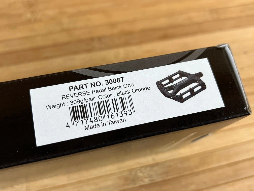 Reverse Components Black One Plattformpedale / Pedale Schwarz/orange 10 Reverse Components Black One Plattformpedale / Pedale Schwarz/orange – Bild 8