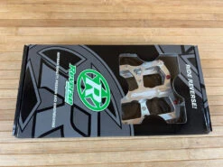 Reverse Components Escape Plattformpedale / Pedale Silver 16 Reverse Components Escape Plattformpedale / Pedale Silver -Reverse Verkäufe IMG 0334