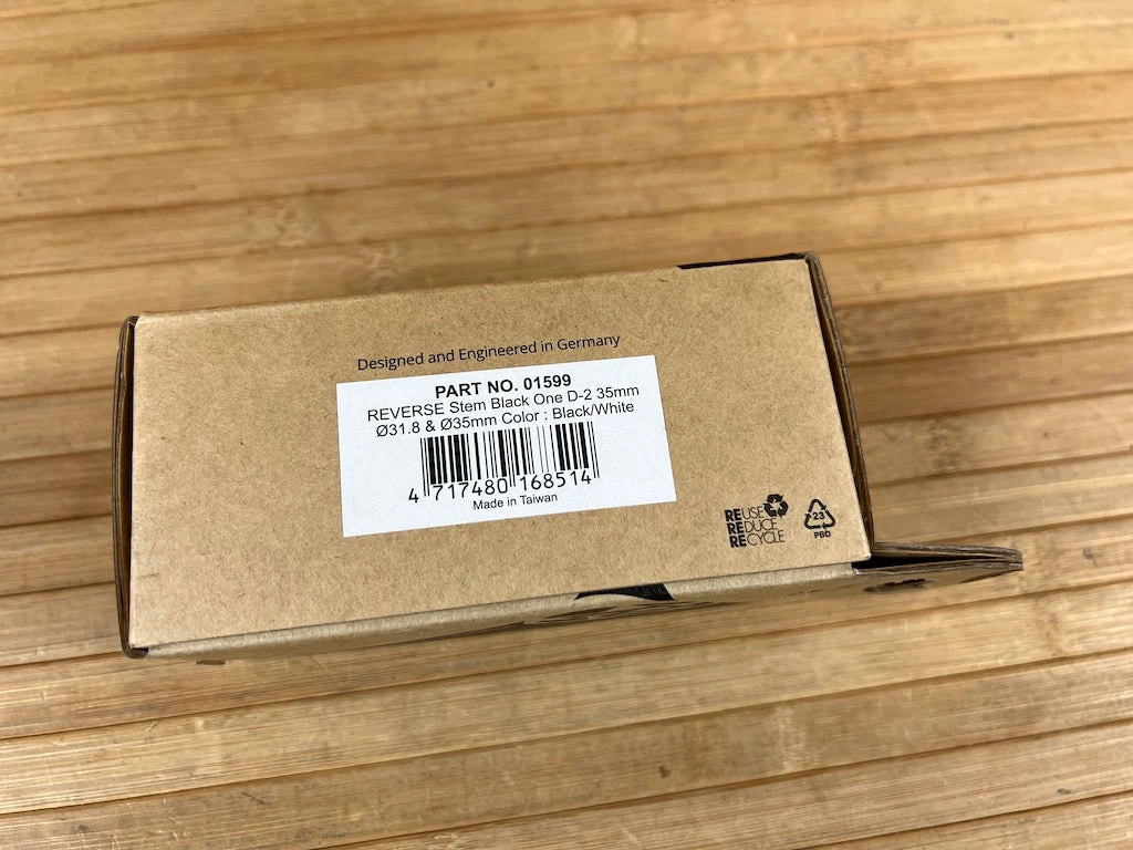 Reverse Black-One D-2 35mm Ø31,8 & Ø35mm Vorbau Black/white 12 Reverse Black-One D-2 35mm Ø31,8 & Ø35mm Vorbau Black/white – Bild 10