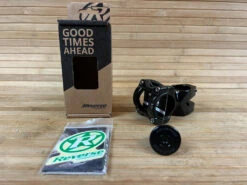 Reverse Components Black-ONE D-2 Titan Vorbau 50mm Schwarz