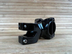 Reverse Components Black-ONE D-2 Titan Vorbau 50mm Schwarz 16 Reverse Components Black-ONE D-2 Titan Vorbau 50mm Schwarz -Reverse Verkäufe IMG 0370