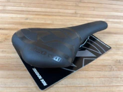 Reverse Fort Will Style Sattel Schwarz -Reverse Verkäufe IMG 0413 a81be6d8 fd88 471c 8195 fe0a151c68f2