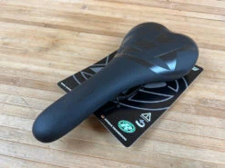 Reverse Fort Will Style Sattel Schwarz -Reverse Verkäufe IMG 0415