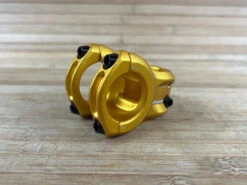 Spank Spoon 318 Stem / Vorbau Gold 31,8mm / 33mm 16 Spank Spoon 318 Stem / Vorbau Gold 31,8mm / 33mm -Reverse Verkäufe IMG 0416 5350f3a8 8ad6 43e9 9d6f dd7acedc3a1d