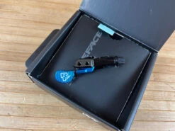 Race Face Turbine 1x Seatpost Lever / Hebel Blau -Reverse Verkäufe IMG 0441 7e05db47 14e2 4b03 b693 3e8f1e6e900b