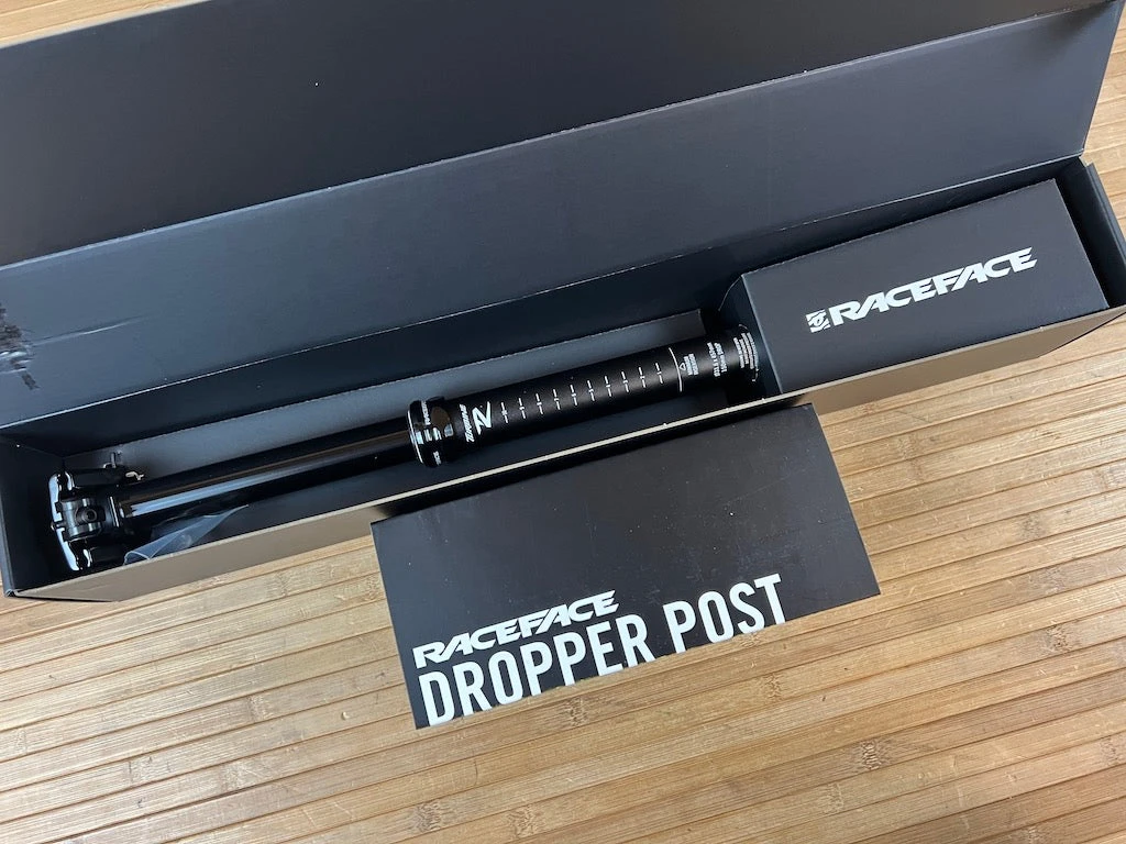 Race Face Turbine R Dropper Post 150mm Hub / 31,6mm Variostütze 9 Race Face Turbine R Dropper Post 150mm Hub / 31,6mm Variostütze – Bild 7