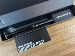 Race Face Turbine R Dropper Post 175mm Hub / 30,9mm Variostütze 18 Race Face Turbine R Dropper Post 175mm Hub / 30,9mm Variostütze -Reverse Verkäufe IMG 0489 e2a324ad 6394 4bf8 ab9e 7c9804b87358