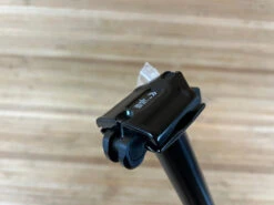 Race Face Turbine R Dropper Post 175mm Hub / 30,9mm Variostütze 17 Race Face Turbine R Dropper Post 175mm Hub / 30,9mm Variostütze -Reverse Verkäufe IMG 0493 71d13333 2af1 4b47 899d fc0bc77016ef