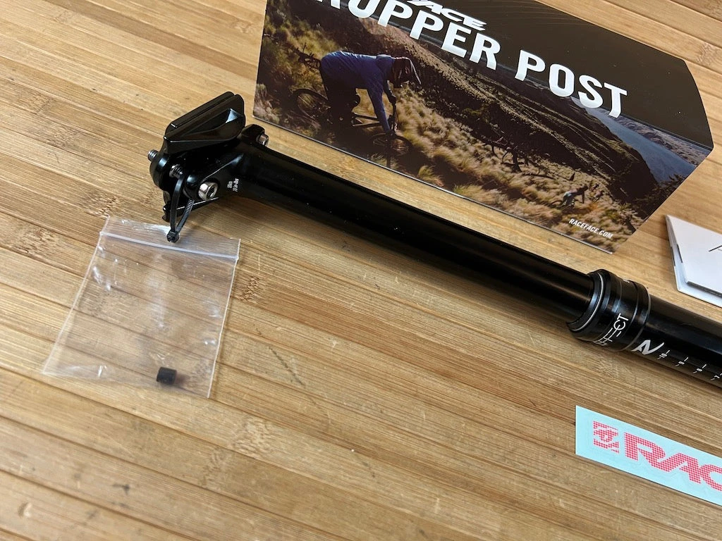 Race Face Aeffect R Dropper Post 170mm Hub / 30,9mm Variostütze 8 Race Face Aeffect R Dropper Post 170mm Hub / 30,9mm Variostütze – Bild 6