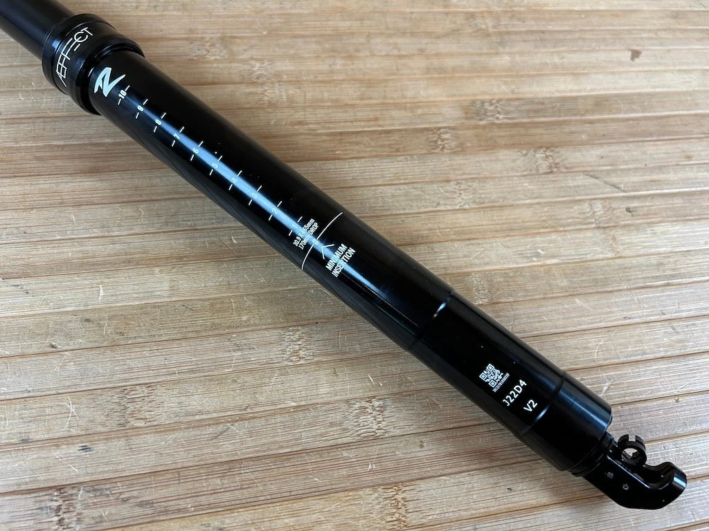 Race Face Aeffect R Dropper Post 170mm Hub / 30,9mm Variostütze 7 Race Face Aeffect R Dropper Post 170mm Hub / 30,9mm Variostütze – Bild 5