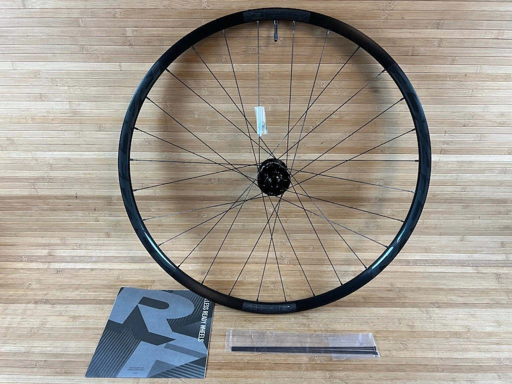 Race Face Aeffect R 30 Hinterrad HR 29" Boost Schwarz XD 3 Race Face Aeffect R 30 Hinterrad HR 29" Boost Schwarz XD