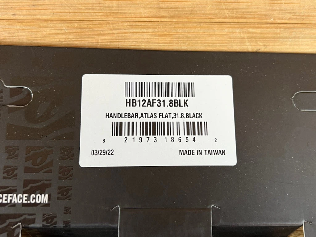 Race Face Atlas Lenker Black 785mm / 31,8mm / FLAT 9 Race Face Atlas Lenker Black 785mm / 31,8mm / FLAT – Bild 7