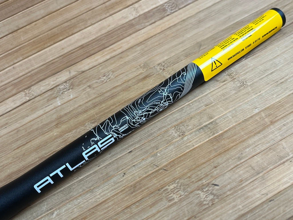 Race Face Atlas Lenker Black 785mm / 31,8mm / FLAT 5 Race Face Atlas Lenker Black 785mm / 31,8mm / FLAT – Bild 3