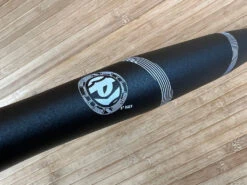 Race Face Atlas Lenker Black 785mm / 31,8mm / FLAT 12 Race Face Atlas Lenker Black 785mm / 31,8mm / FLAT -Reverse Verkäufe IMG 0559 634e9e86 4675 479e bbff 4f77f18adf65