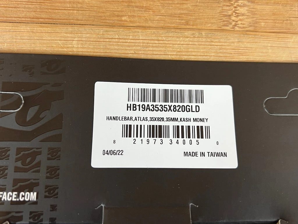 Race Face Atlas Lenker Kash Money 820mm / 35mm / 35mm Rise 10 Race Face Atlas Lenker Kash Money 820mm / 35mm / 35mm Rise – Bild 8