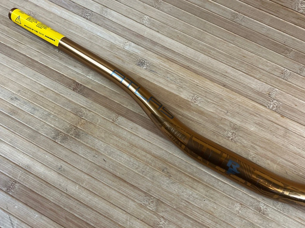 Race Face Atlas Lenker Kash Money 820mm / 35mm / 35mm Rise 9 Race Face Atlas Lenker Kash Money 820mm / 35mm / 35mm Rise – Bild 7