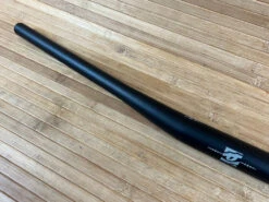 Race Face Chester Lenker Black 780mm / 35mm / 10mm Rise -Reverse Verkäufe IMG 0611 55d034b9 6965 46ae a6bb 95091e150d36