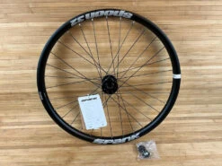 Spank Spoon 32 26" Vorderrad Schwarz 110x20 Und 100x15