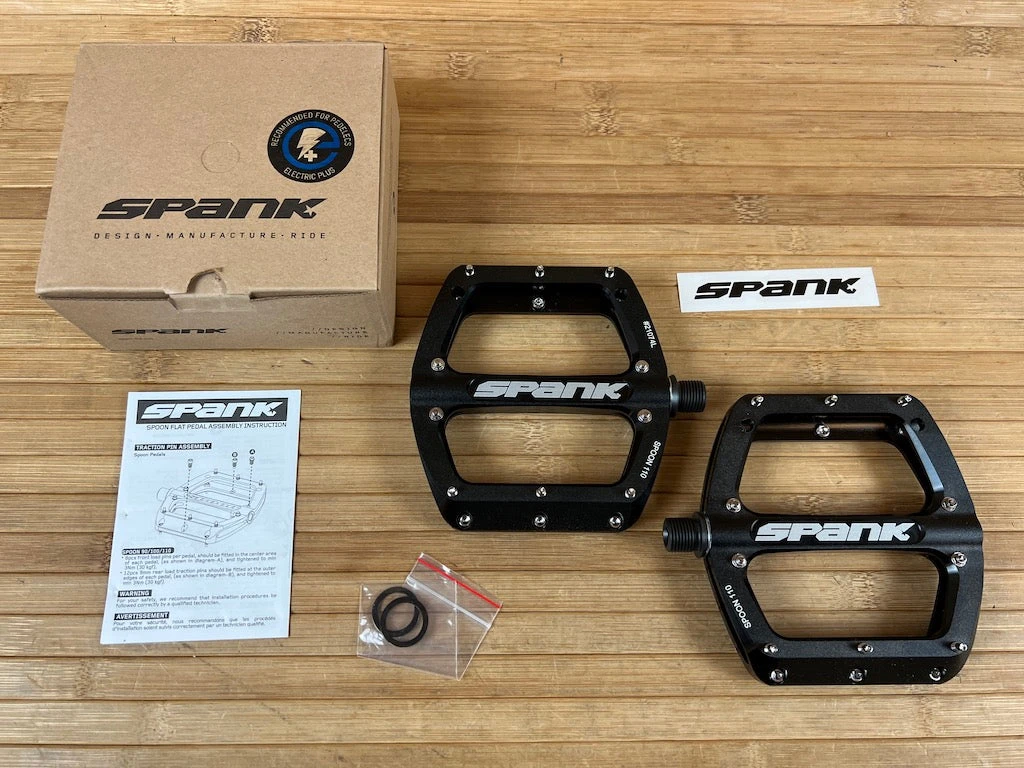 Spank Spoon 110 Pedale / Plattformpedale Schwarz 3 Spank Spoon 110 Pedale / Plattformpedale Schwarz