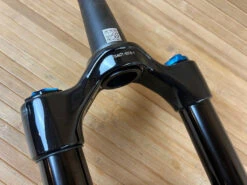 Fox 36 2021 Grip 3-POS 160mm / 27,5" Federgabel Shiny Black -Reverse Verkäufe IMG 0751 9fc0a29c ab2f 4ba0 a6e8 68dfc1872fa2