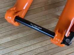 FOX 36 Casting / Lower 2018 27,5" Shiny Orange Boost -Reverse Verkäufe IMG 0766