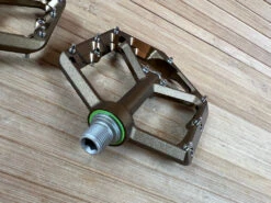 Spank Oozy Trail Reboot Pedale / Plattformpedale Bronze -Reverse Verkäufe IMG 0782