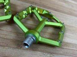 Spank Oozy Trail Reboot Pedale / Plattformpedale Green -Reverse Verkäufe IMG 0824