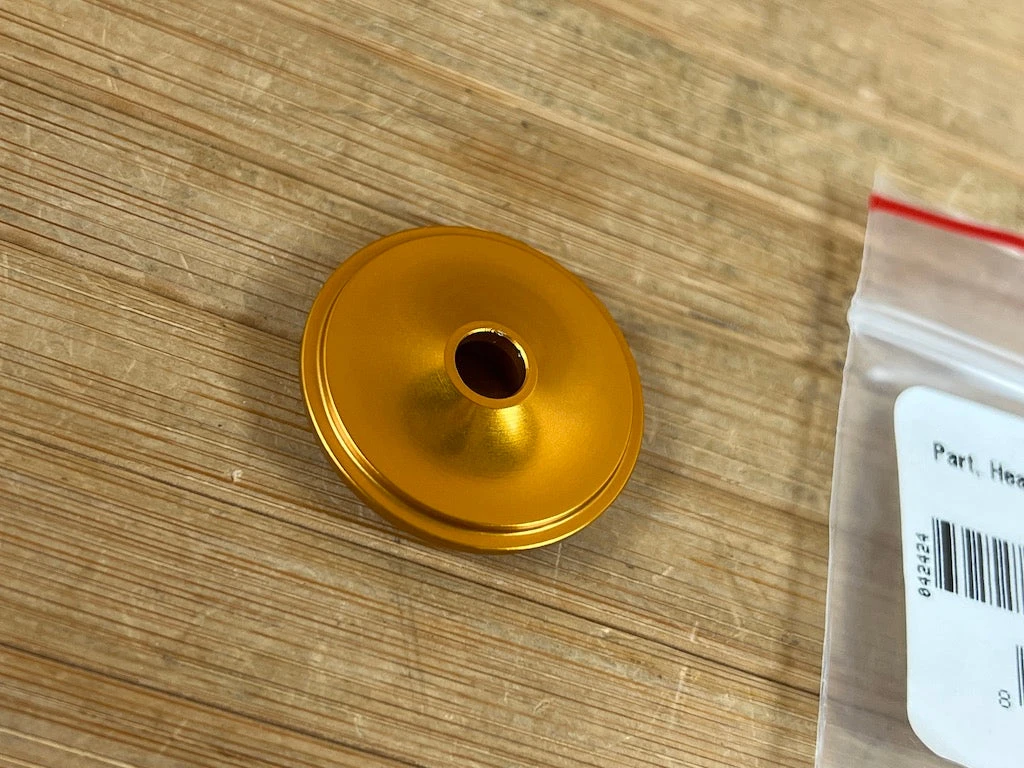 Chris-king Chris King NoThreadSet Ahead Kappe 1 1/8" Gold 5 Chris-king Chris King NoThreadSet Ahead Kappe 1 1/8" Gold – Bild 3