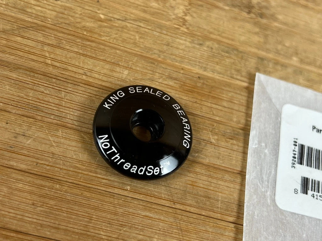 Chris-king Chris King NoThreadSet Ahead Kappe 1 1/8" Black / Schwarz 4 Chris-king Chris King NoThreadSet Ahead Kappe 1 1/8" Black / Schwarz – Bild 2