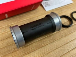 SRAM DUB Pressfit 89/92mm Stahl MTB Innenlager -Reverse Verkäufe IMG 0909 d2105bef 15f6 4fca 8f20 7b91efd96e64