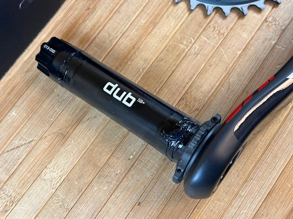 SRAM XO1 Carbon Eagle DUB Kurbel 170mm DUB 32T SB+ Rot 5 SRAM XO1 Carbon Eagle DUB Kurbel 170mm DUB 32T SB+ Rot – Bild 3