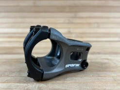 Spank Split Stem / Vorbau Gun Metal 31,8mm / 33mm -Reverse Verkäufe IMG 0967