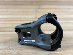 Spank Split Stem / Vorbau Gun Metal 31,8mm / 33mm -Reverse Verkäufe IMG 0969