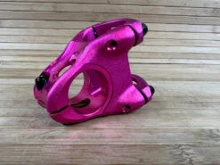 Spank Split Stem / Vorbau Pink 31,8mm / 33mm 18 Spank Split Stem / Vorbau Pink 31,8mm / 33mm -Reverse Verkäufe IMG 0989